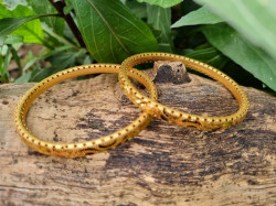 Gold plated bangles wave design (pair)